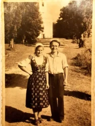 Anitina baka i djed - Roze i Mile Obajdin Ban